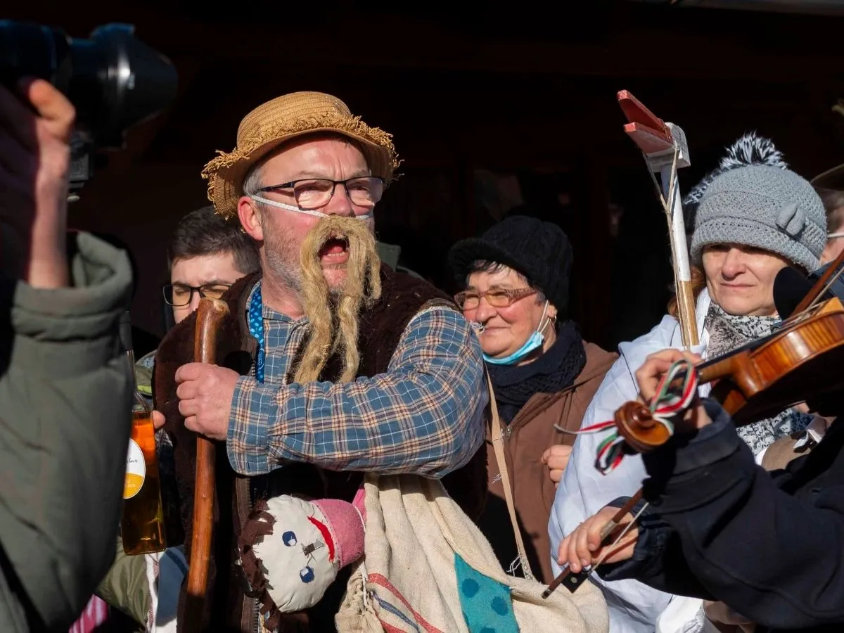 kozosertek_latopontok_panyola 1